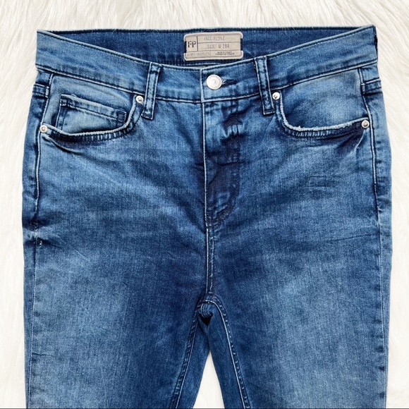 SOLD-Free People Busted Knee Blue Indigo Wash Skinny Mid Rise Ankle Jeans - Picture 6 of 11
